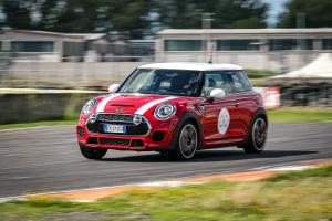 Mini John Cooper Works Challenge Edition 2020 года  (IT)